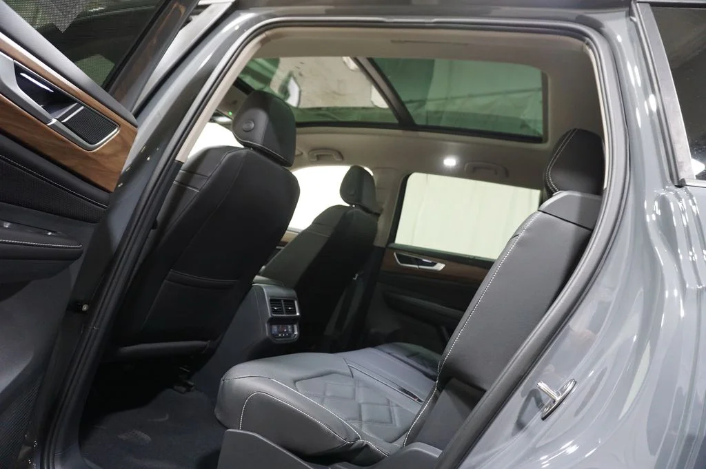 New 2026 Gray Volkswagen 2.0T SE w/Technology image 30