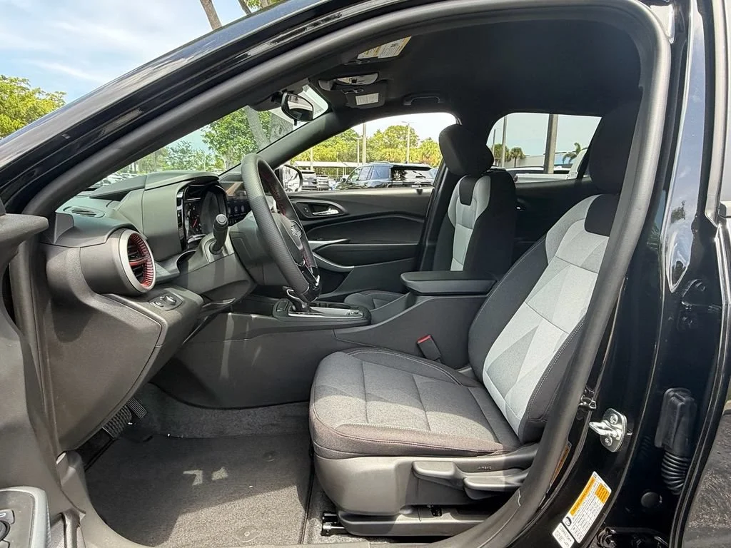 2026 Chevrolet Trax RS - Photo 7