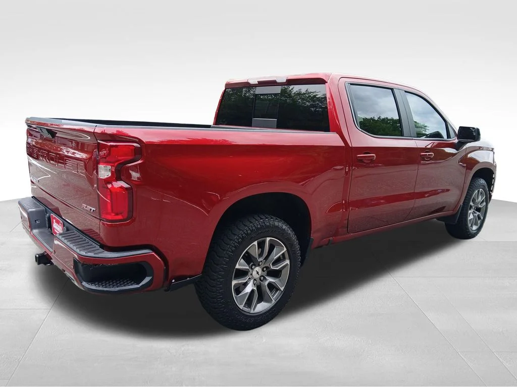 Used 2021 Red Chevrolet RST image 12