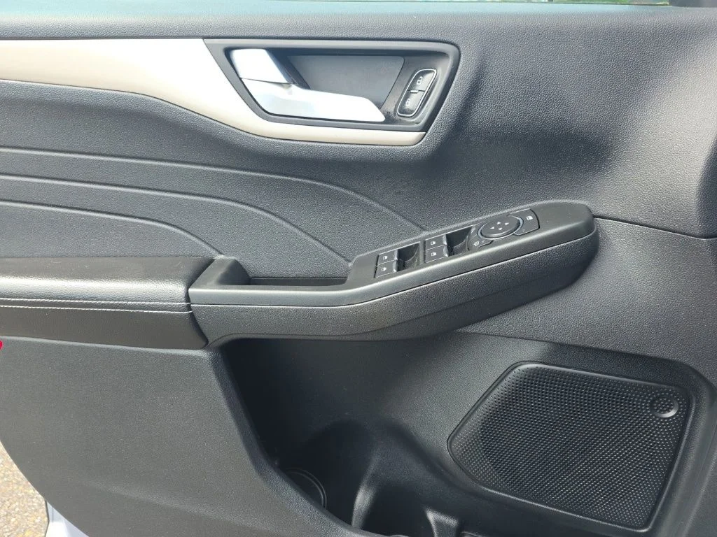 Used 2022 Blue Silver Metallic Ford SEL image 13