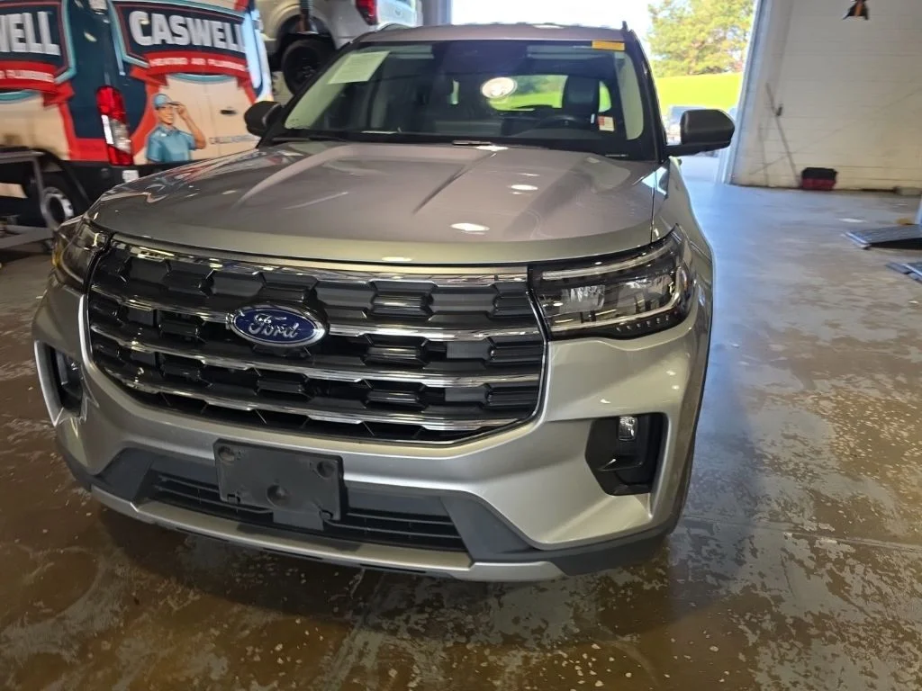 Used 2025 Silver Ford Active image 6