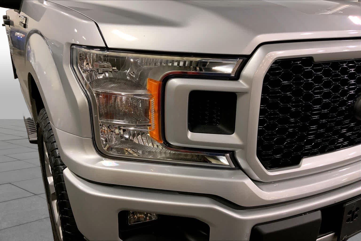 Used 2018 Ingot Silver Ford XL image 28