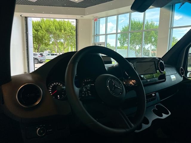 New 2026 White Mercedes-Benz  image 9