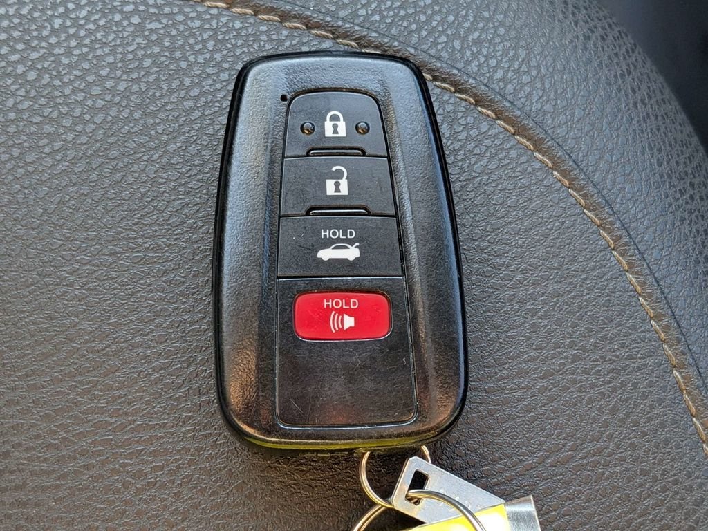 Used 2019 Blue Toyota XSE V6 image 32