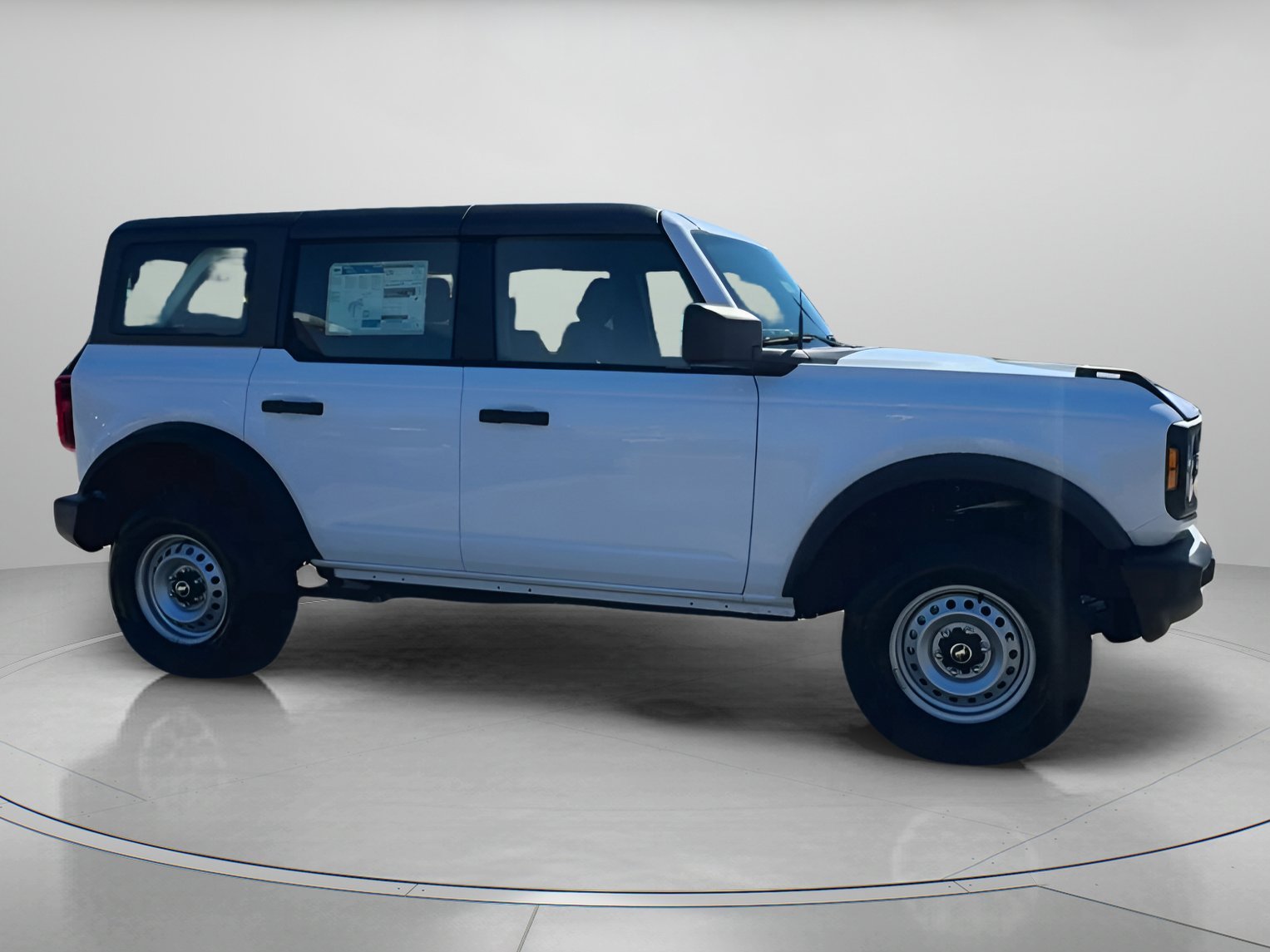 2025 Ford Bronco 4-Door Base - Photo 32