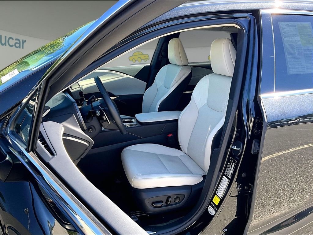 Used 2023 Black Lexus 350 Premium image 10