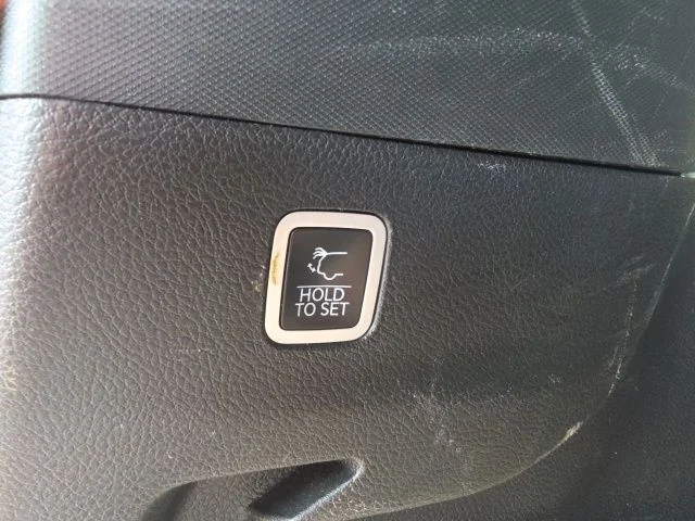 Used 2024 White Jeep Series III image 9