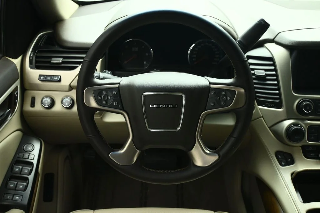 Used 2020 Silver GMC Denali image 12
