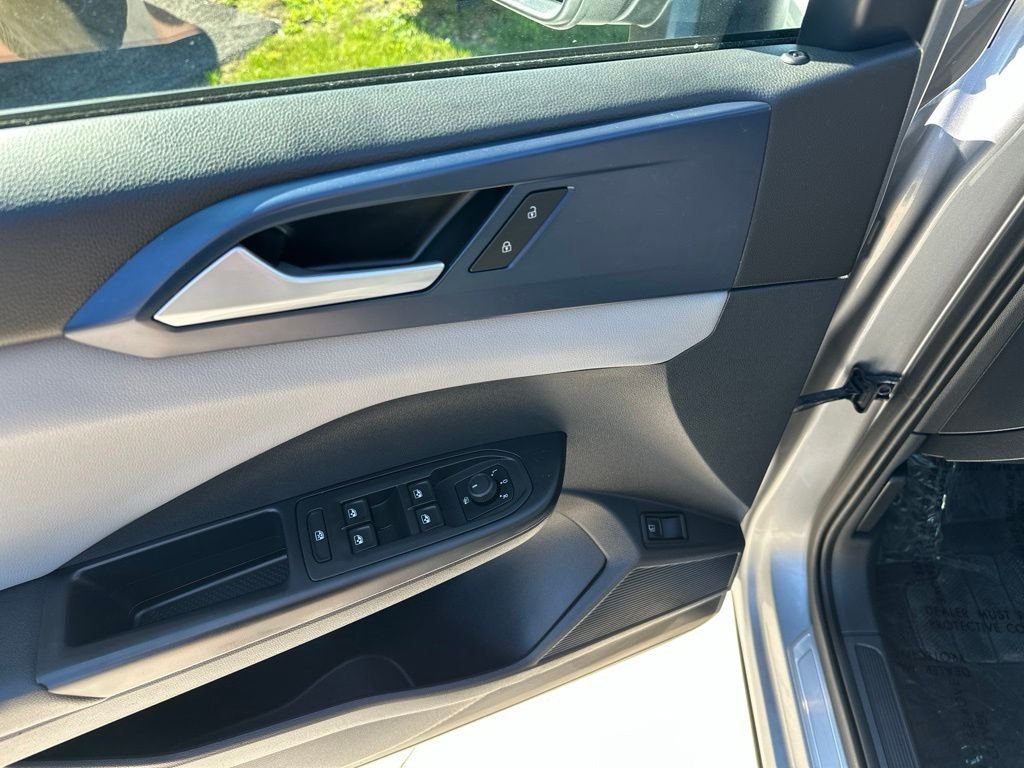 2023 Volkswagen Taos SE - Photo 10