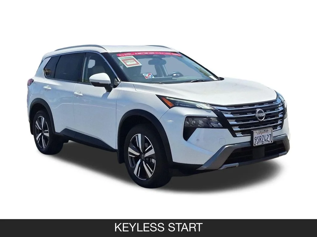 Used 2025 White Nissan SL image 2