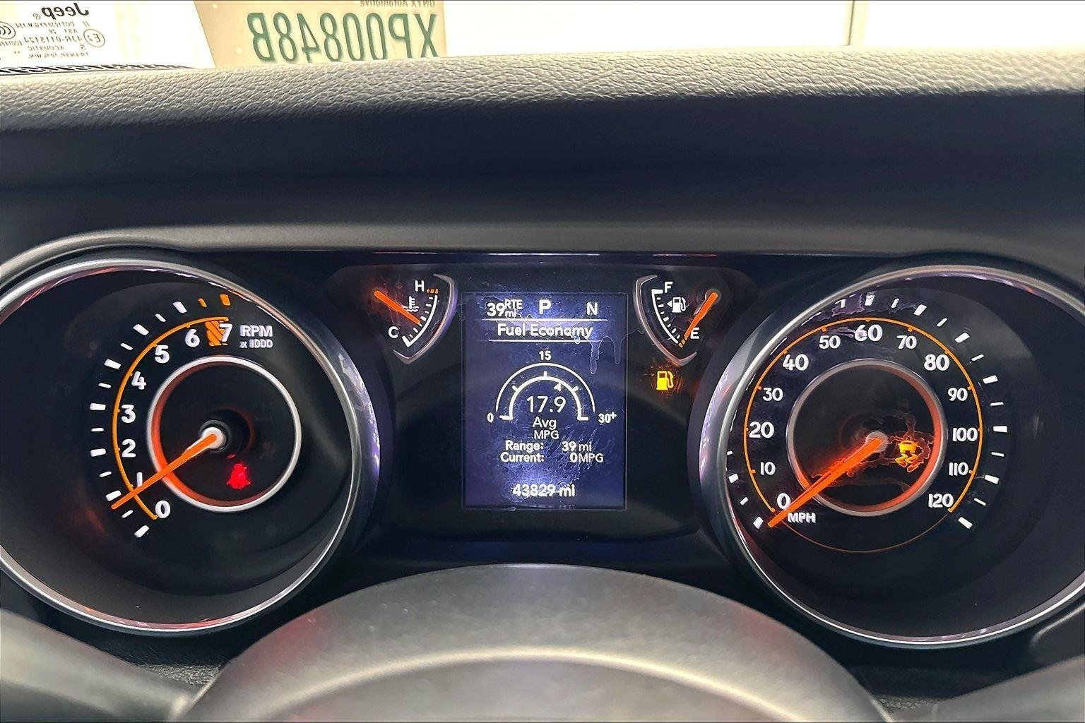 Used 2018 Granite Crystal Metallic Clearcoat Jeep Sport image 13