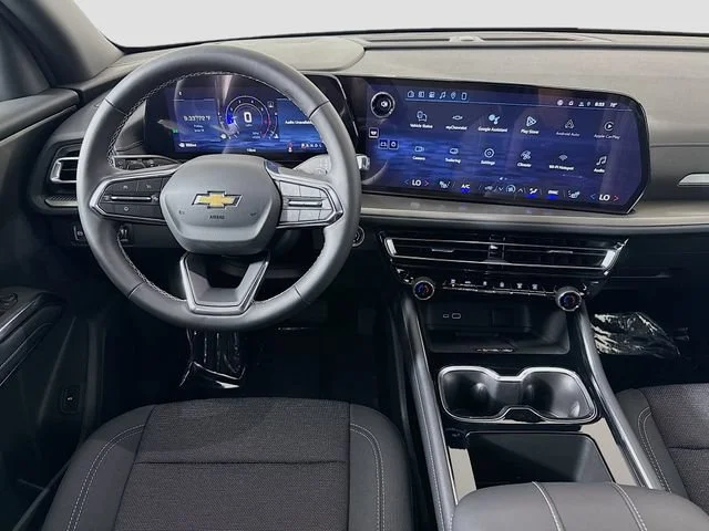 New 2026 Summit White Chevrolet LT image 21