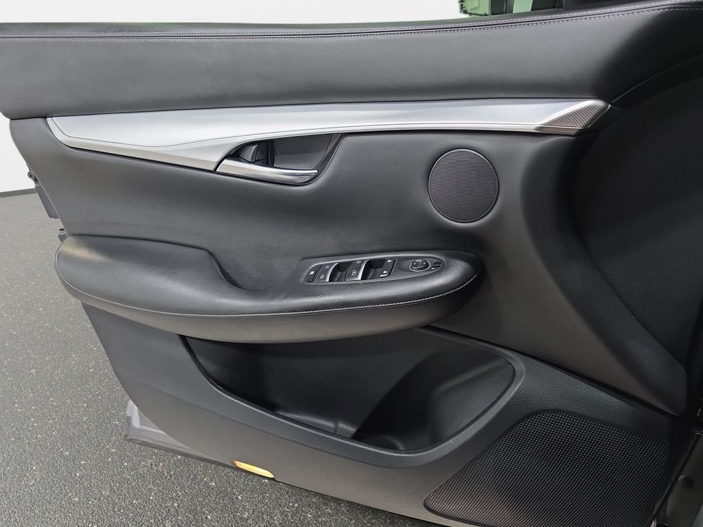 Used 2019 Graphite Shadow INFINITI LUXE image 26