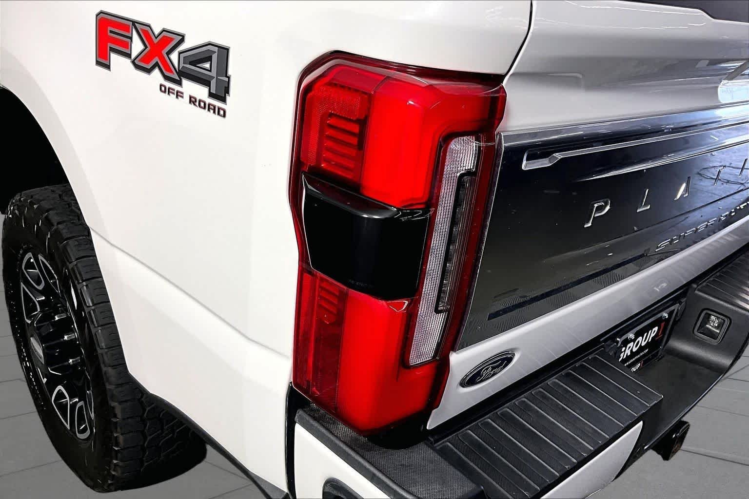 Used 2024 Star White Metallic Tri-Coat Ford Platinum image 27