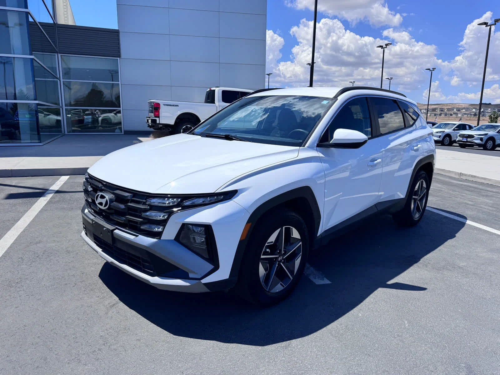 Certified Used 2025 Serenity White Pearl Hyundai SEL image 2