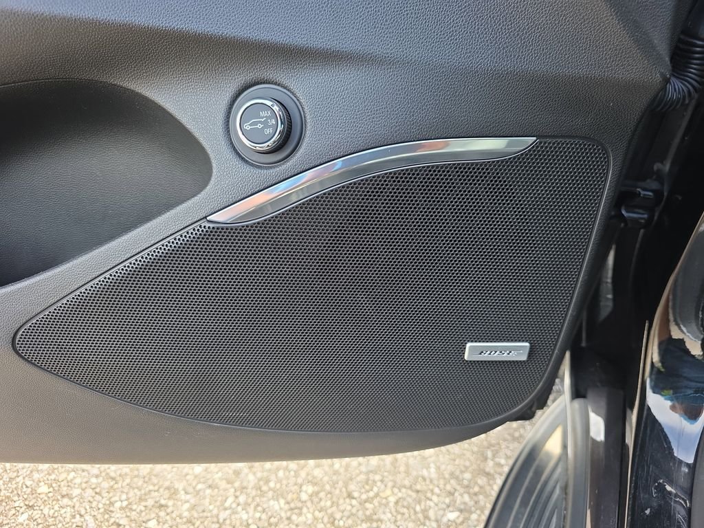 Used 2023 Black Buick Essence image 20