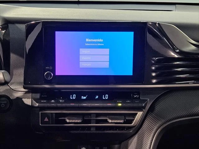 Certified Used 2025 PRECIOUS METAL Toyota  image 16