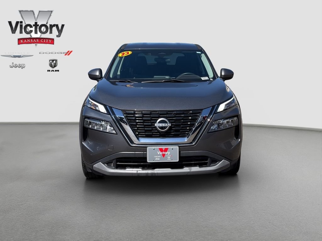 Used 2023 Nissan Rogue SV with VIN 5N1BT3BA8PC940204 for sale in Kansas City