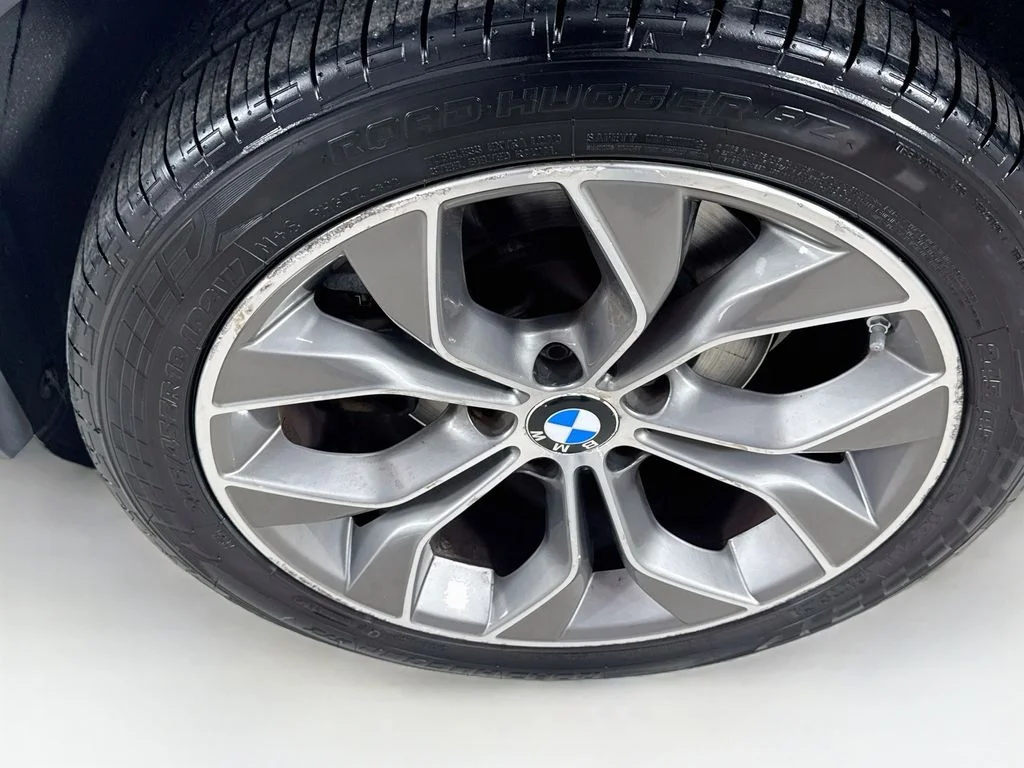 Used 2016 Alpine White BMW xDrive28i image 41