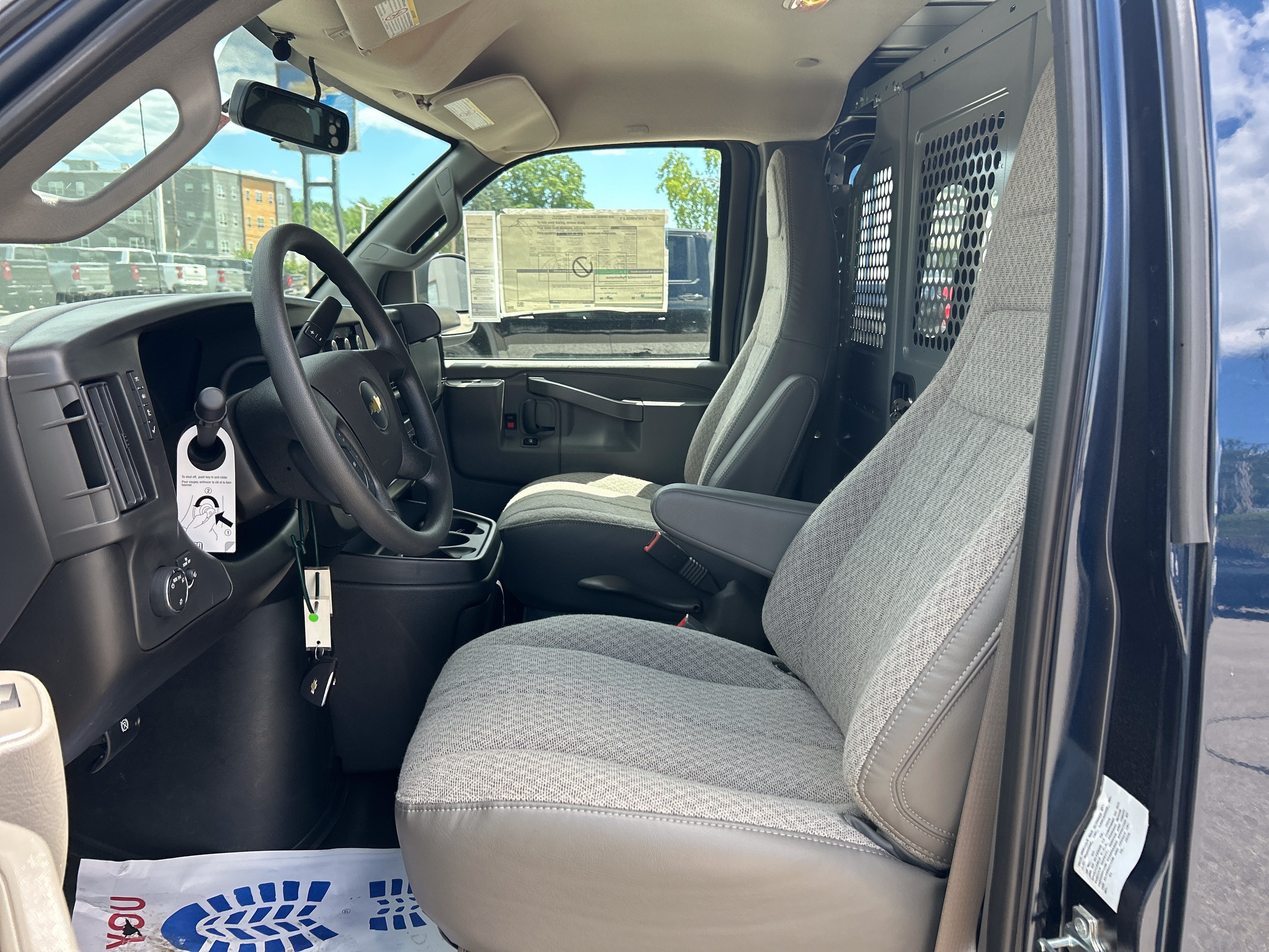 2026 Chevrolet Express Cargo Work Van - Photo 11