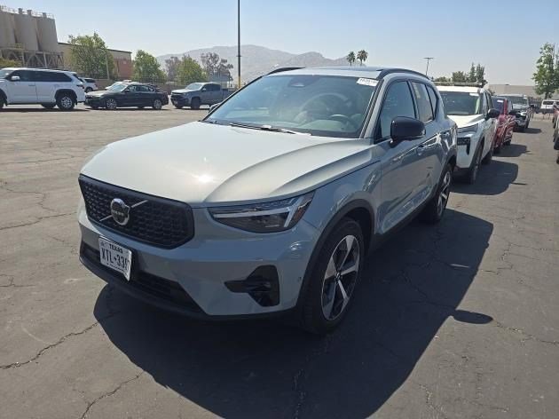 Used 2026  Volvo Plus image 1