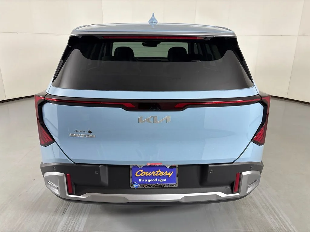 New 2027 Blue Kia S image 7