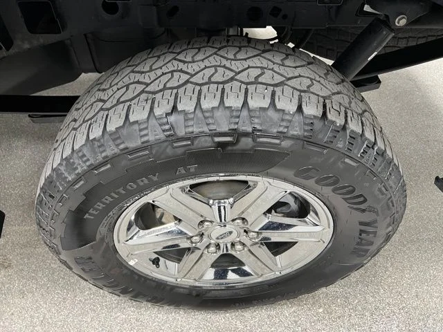 Used 2025 Gray Ford XLT image 13