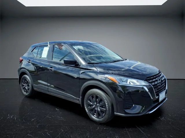 2025 Nissan KICKS PLAY
