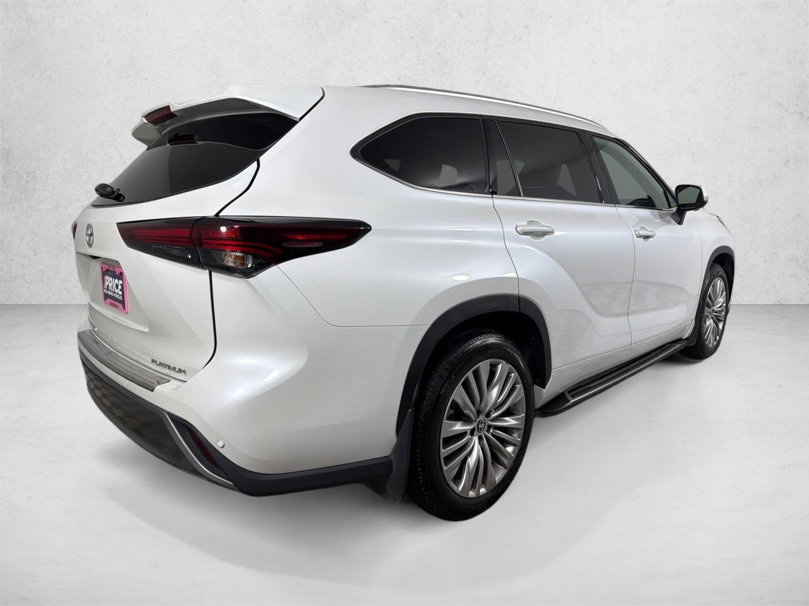 Used 2024 Wind Chill Pearl Toyota Platinum image 5