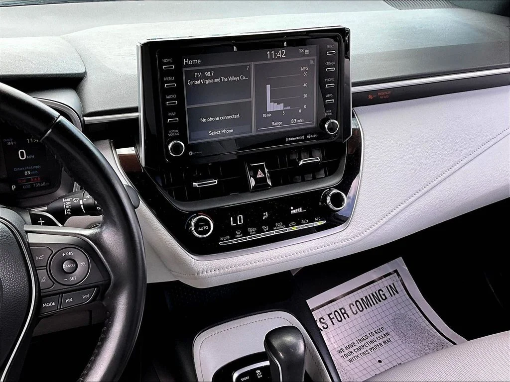 Used 2019 Midnight Black Metallic Toyota SE image 9