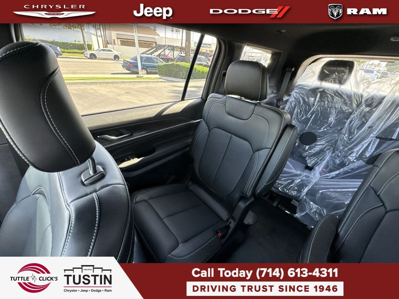New 2027 Sting-Gray Clear-Coat Paint Jeep Limited Reserve image 4