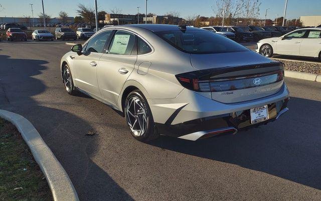 New 2026 Silver Hyundai SEL Sport image 8
