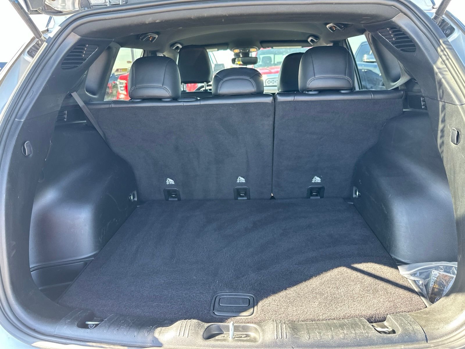 Used 2024 Silver Jeep Trailhawk image 27