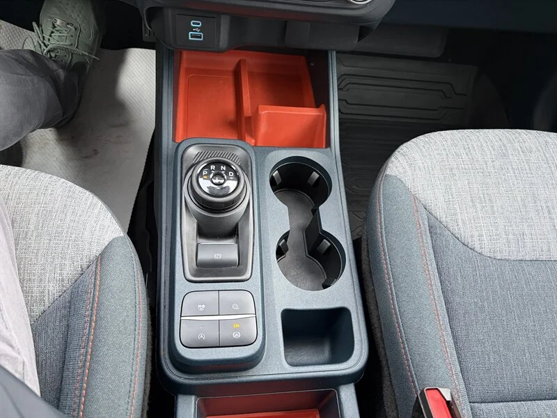Used 2022 Blue Ford XLT image 9