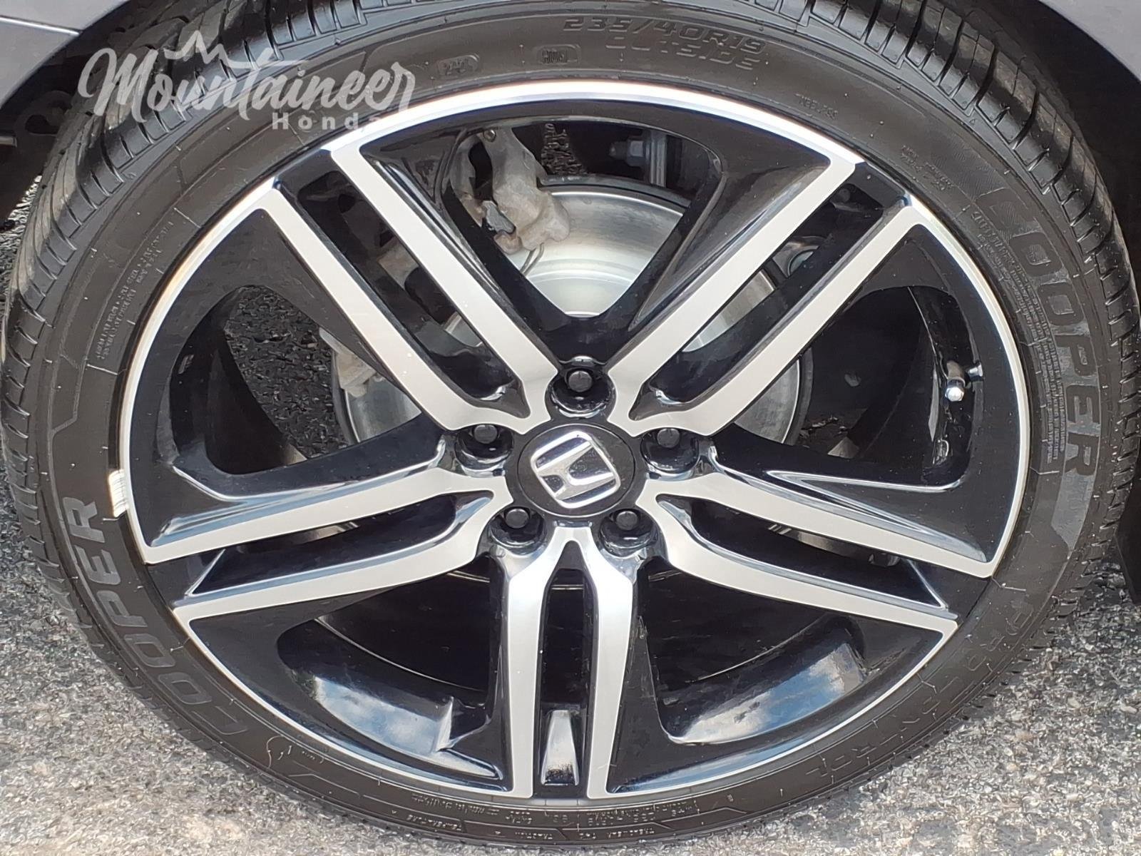 Used 2019 Modern Steel Metallic Honda Sport image 11