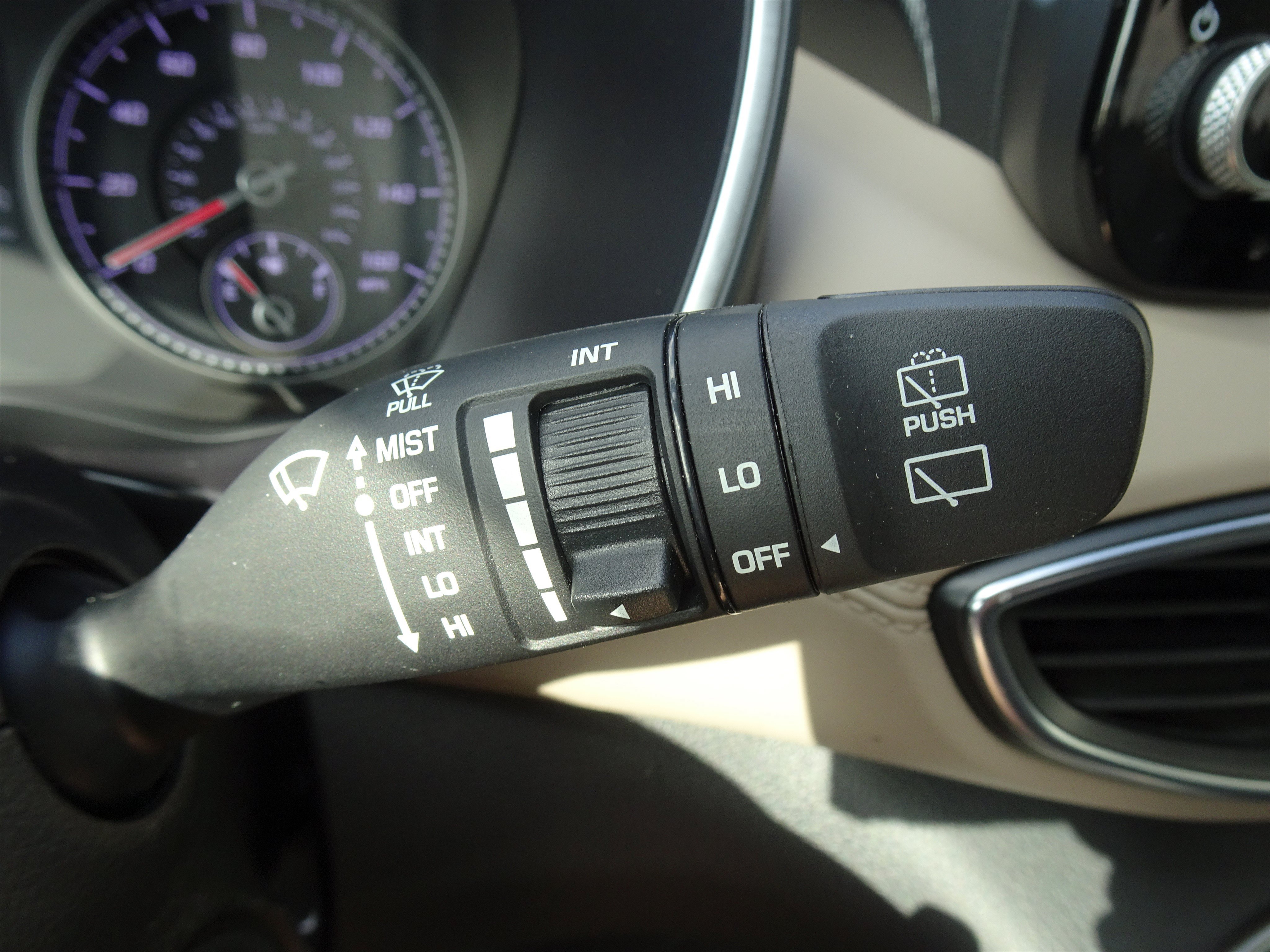 Used 2023 Serenity White Pearl Hyundai SE image 25
