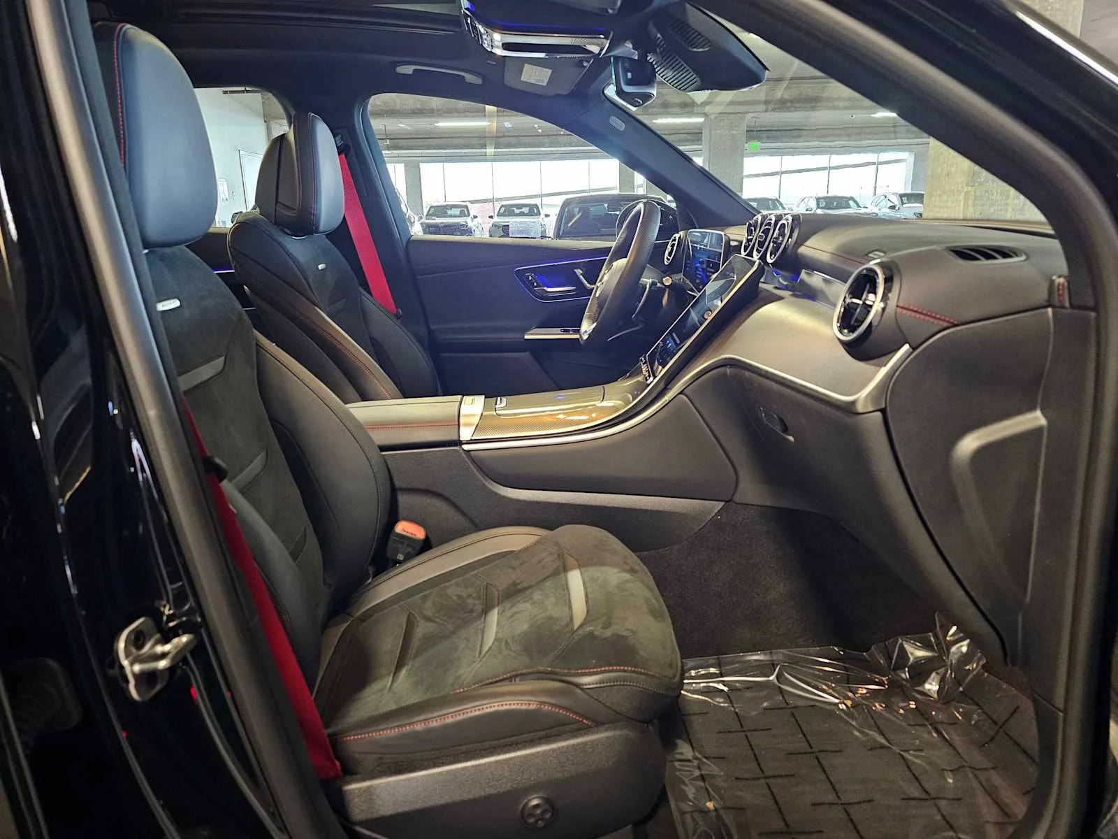 Used 2024 Obsidian Black Metallic Mercedes-Benz AMG® GLC 43 image 29