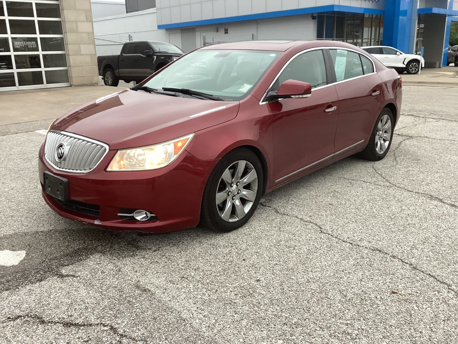 Used 2010 Red Buick CXL image 1