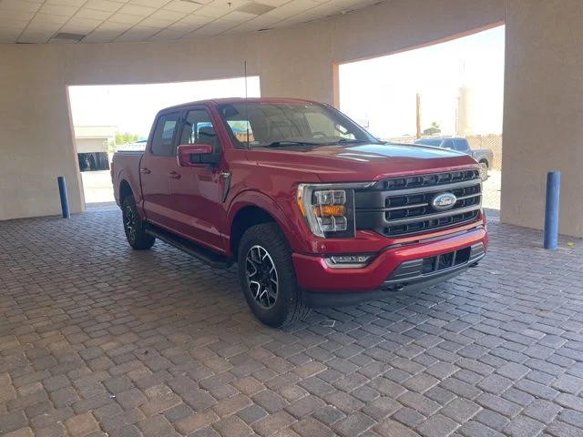 Used 2022 Rapid Red Metallic Tinted Clearcoat Ford Lariat image 3