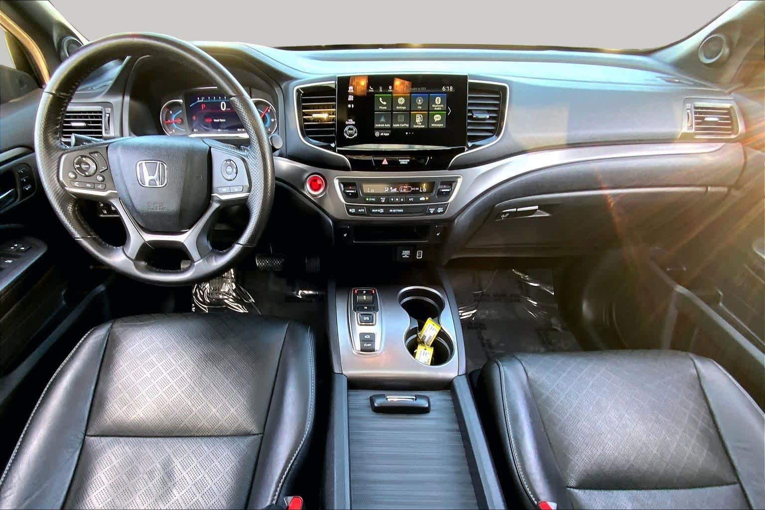 Used 2019 Lunar Silver Metallic Honda EX-L image 16