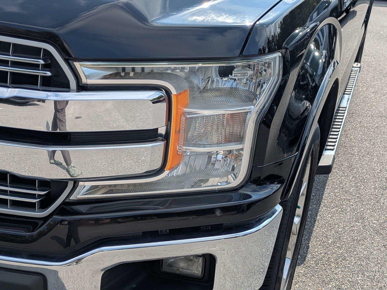 Used 2020 Agate Black Ford Lariat image 12