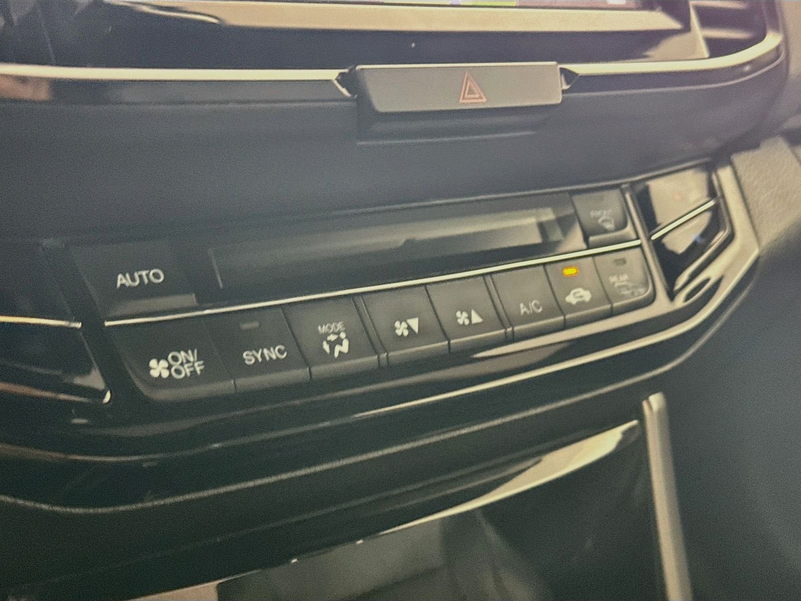 Used 2017 Blue Honda EX-L image 13