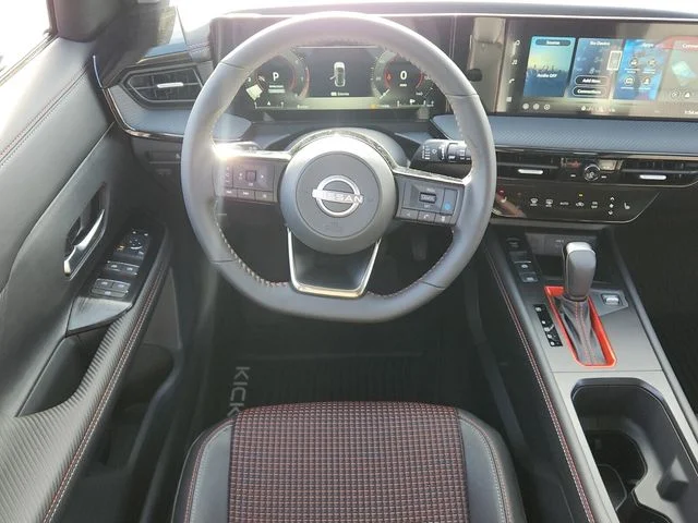New 2026 Scarlet Ember Tintcoat Nissan SR image 8