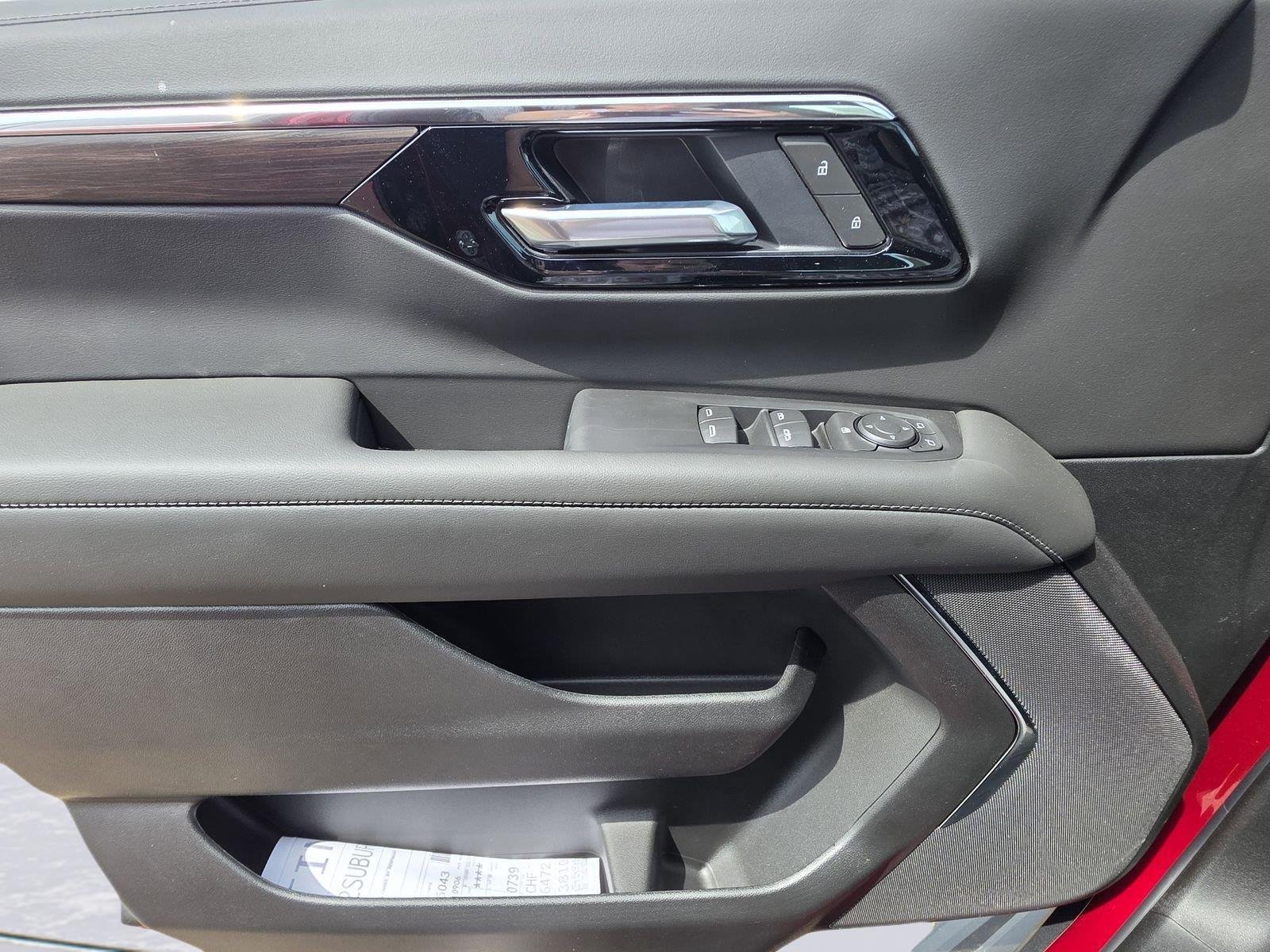 2026 Chevrolet Suburban LS - Photo 17