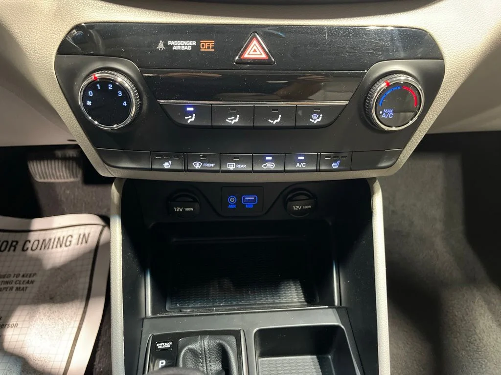 Used 2018 Molten Silver Hyundai SEL image 24