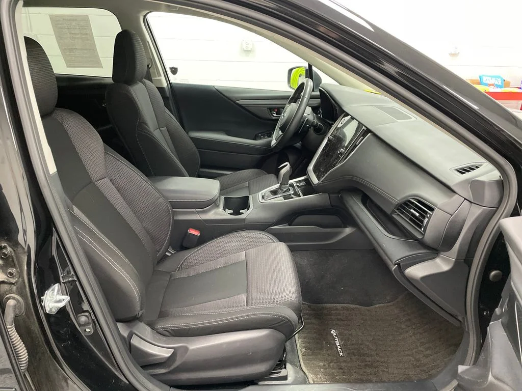 Used 2025 Crystal Black Silica Subaru Premium image 10
