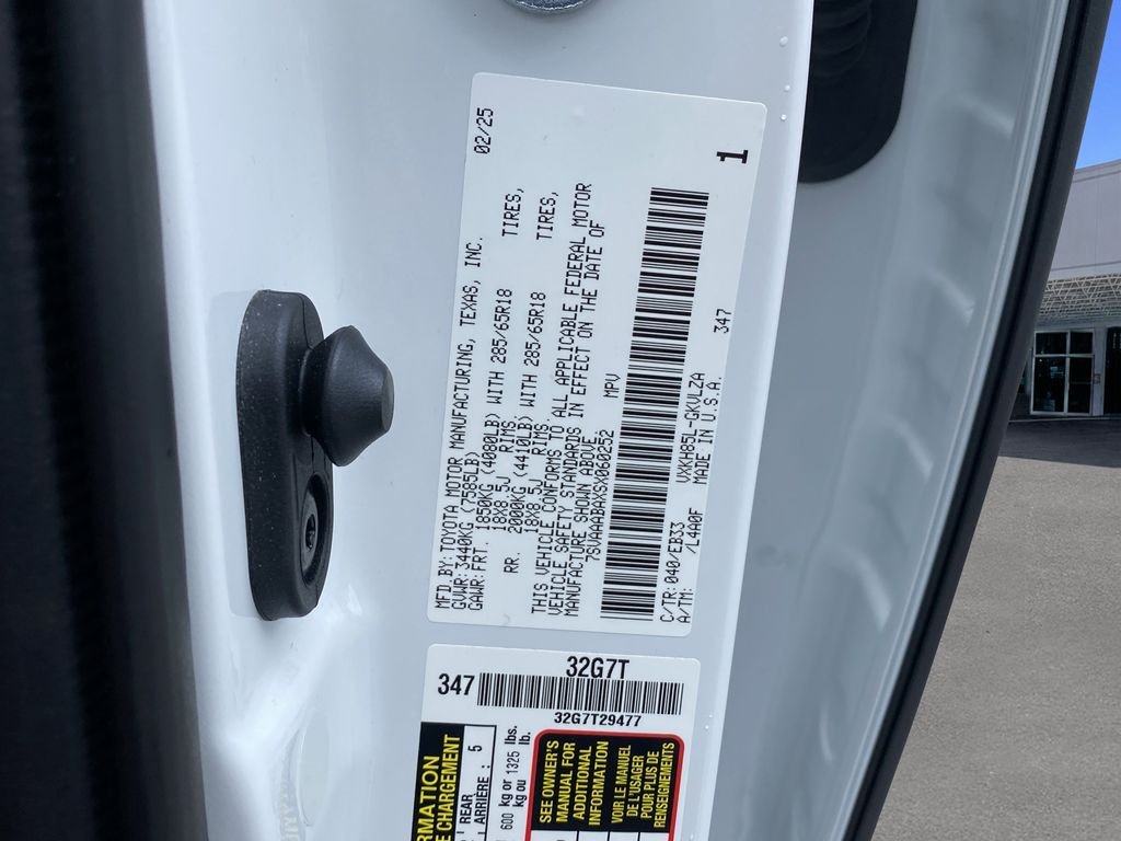 2025 Toyota Sequoia TRD Pro - Photo 36