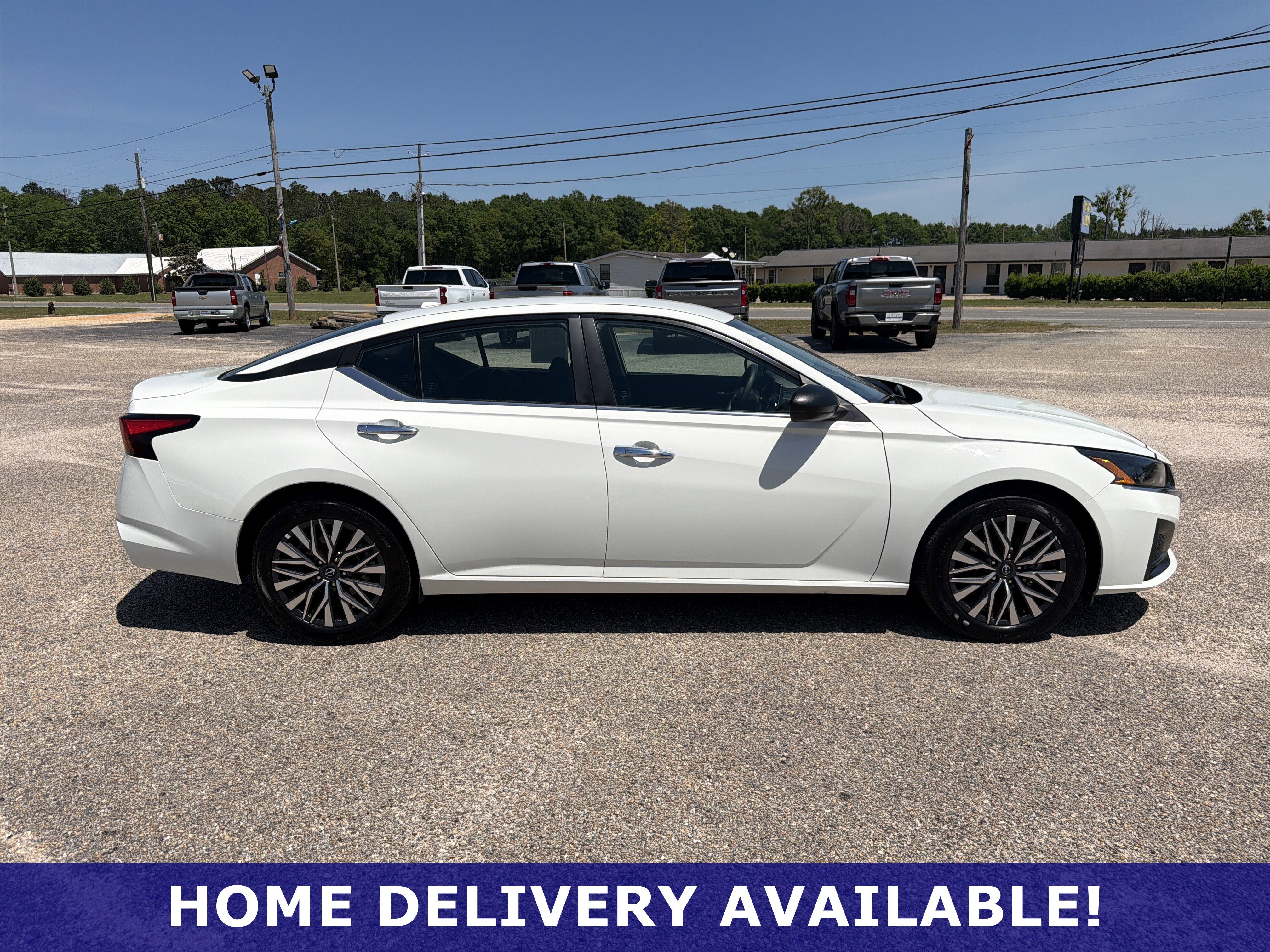 Used 2025 White Nissan SV image 8