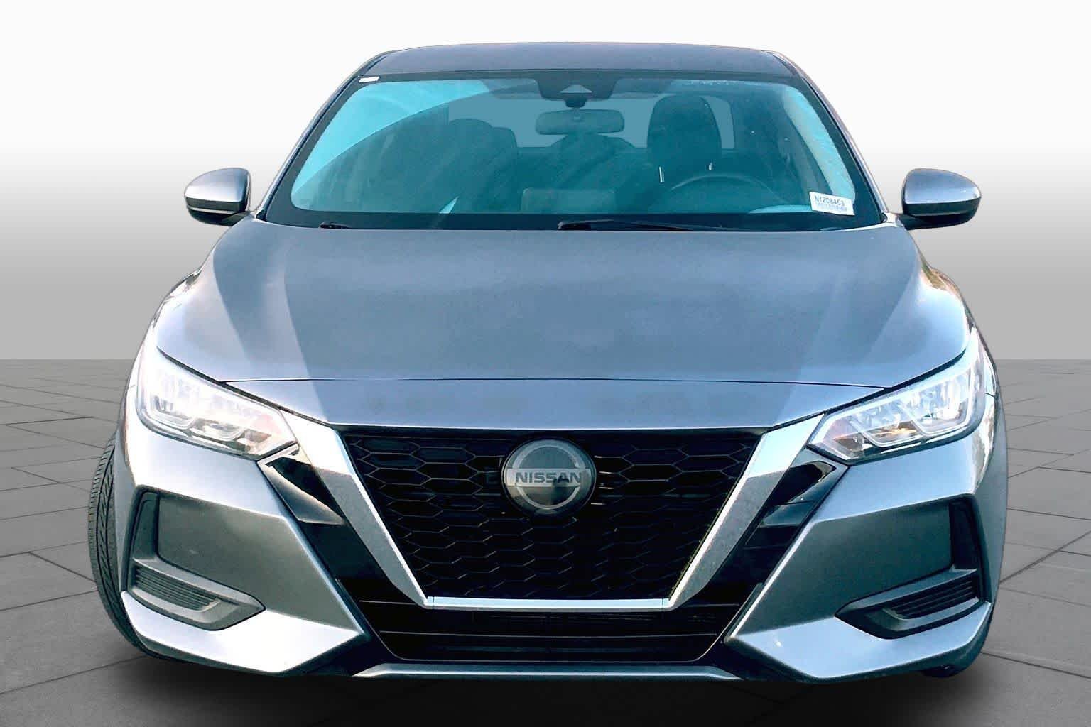 Used 2022 Gun Metallic Nissan SV image 4