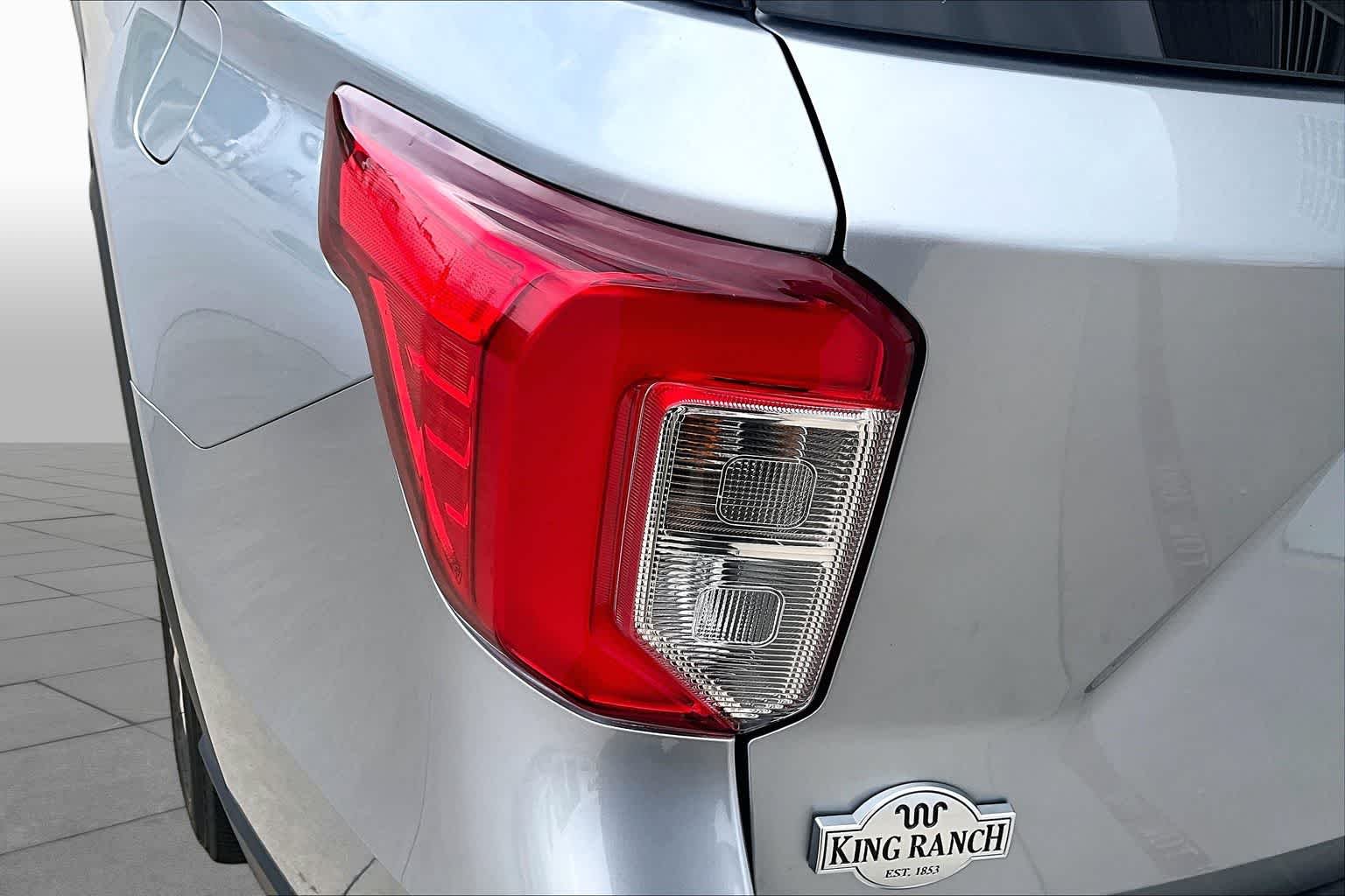 Used 2023 Iconic Silver Metallic Ford King Ranch image 25